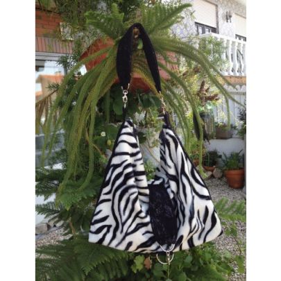 The Reversible Hobo Bag Pattern - Mrs H