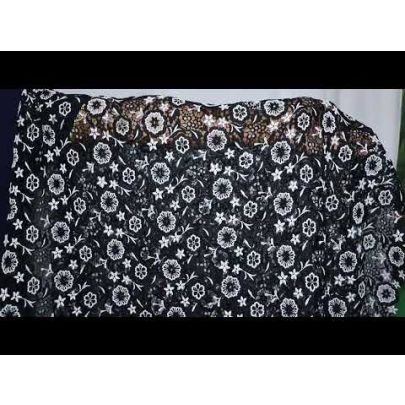 Black and White Guipure Lace - high-quality, black and white French guipure lace