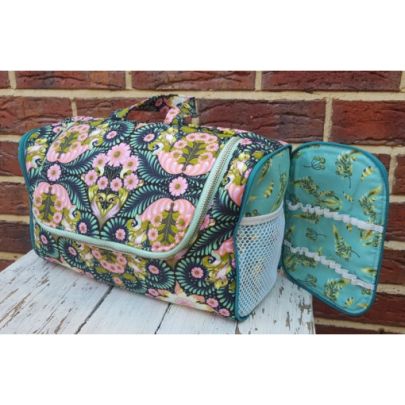 The Toiletry Tote Bag Pattern - Mrs H