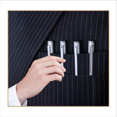 Seam Ripper with cap in Green