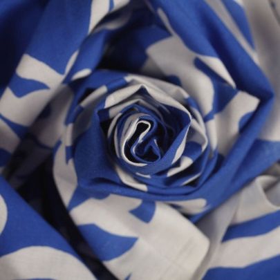 100% Cotton   in Blue White Floral(157cm x 95cm)