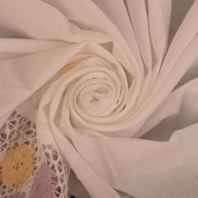 100% Cotton White Floral Fabric (200 x 110cm Remnant) 