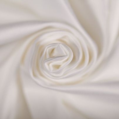Cotton Smart Smooth White Fabric  (Remnant-310cmx105cm) 