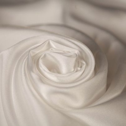 100% Polyester  in White(135cm x 55cm)