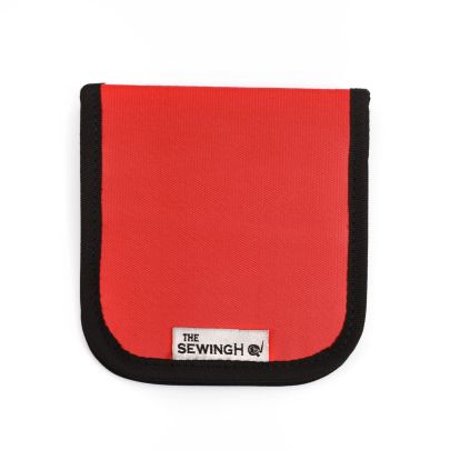 Sewing Kit in Smooth Red